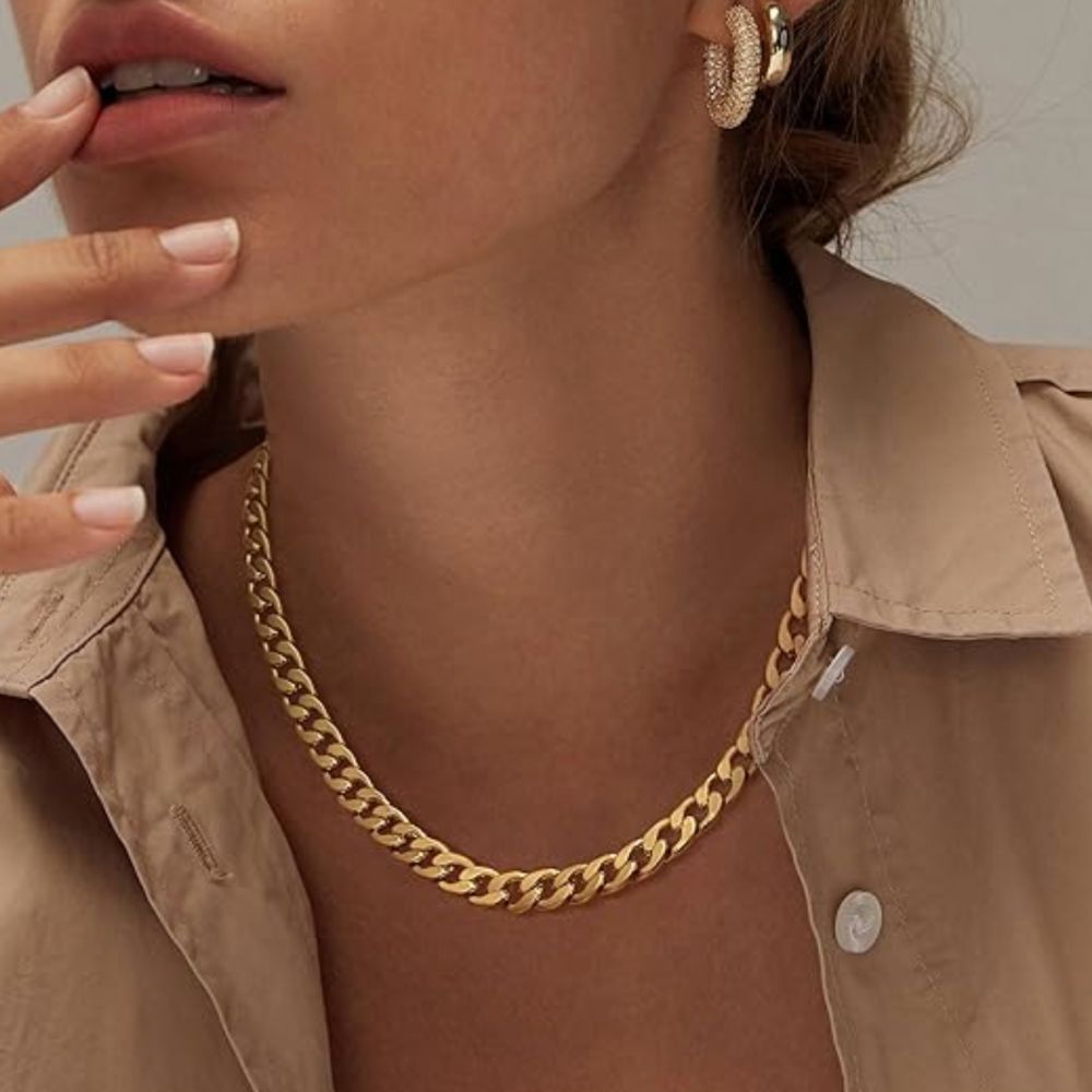 Classic Curb Necklace 0