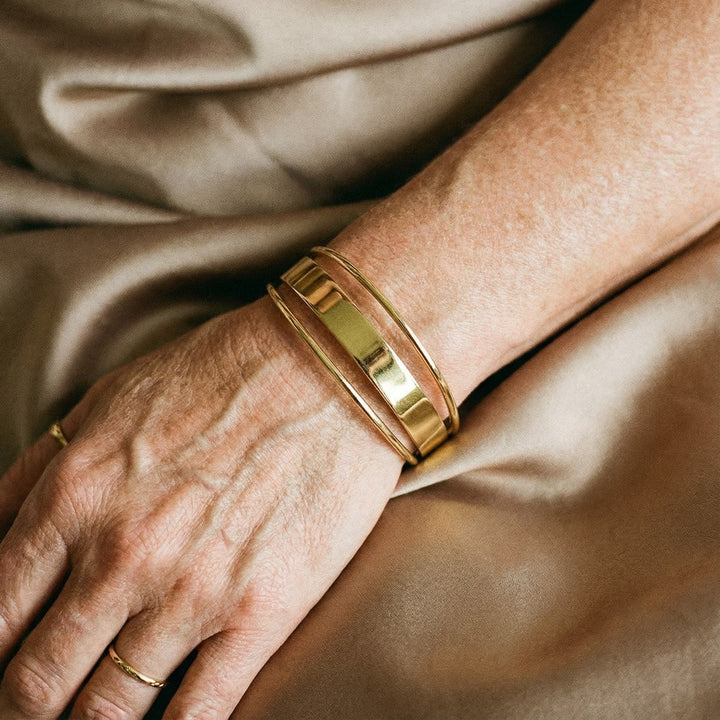 Classic Gold Bracelet 1