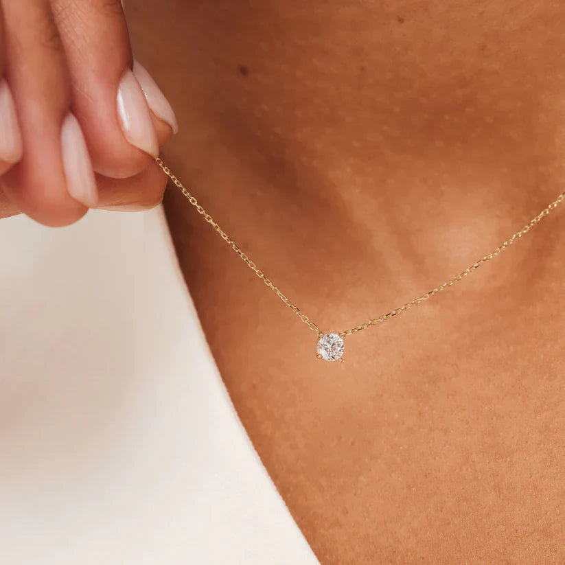 Cléa Moissanite Stone Necklace | Gold 3