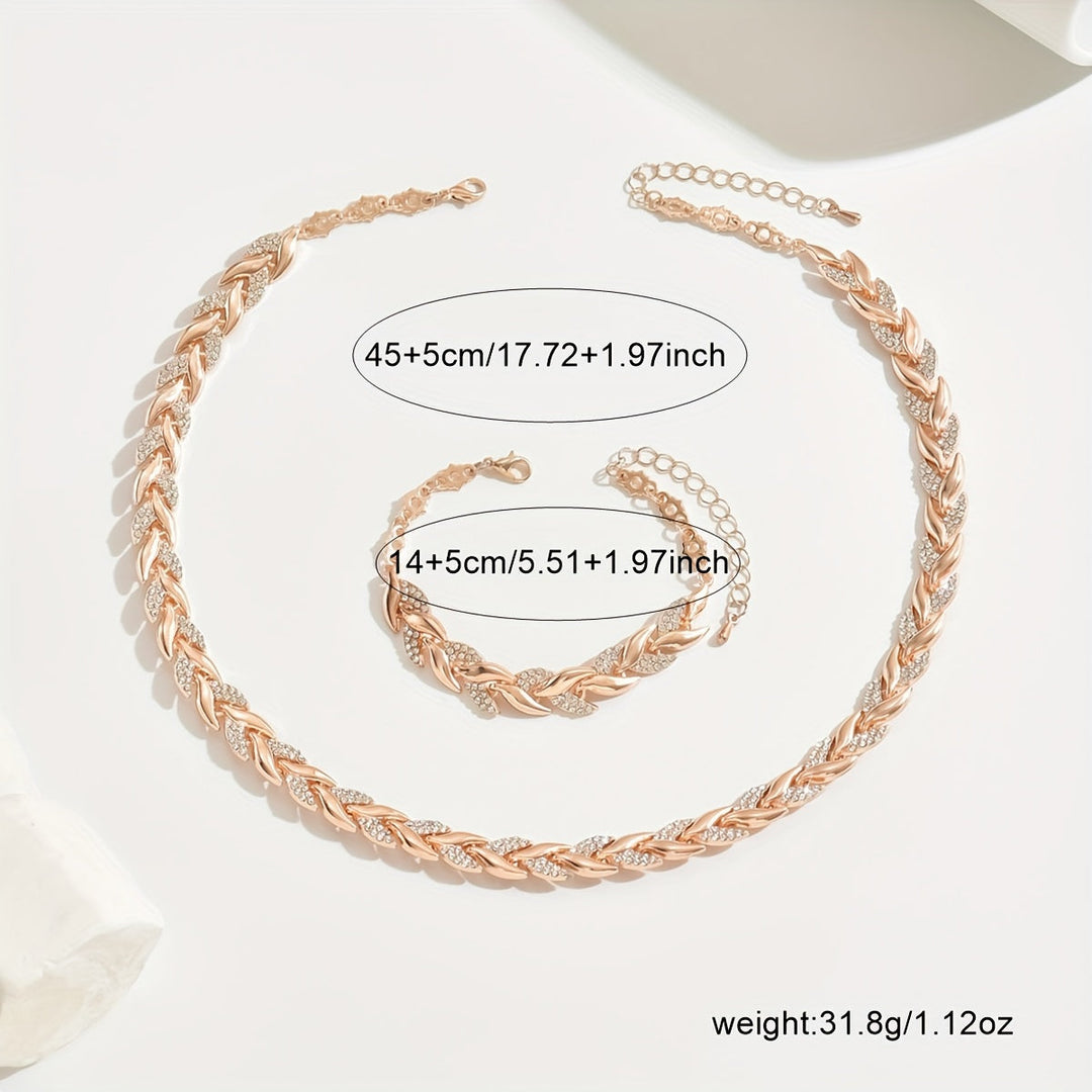 Elegant Fishtail Set with Glass and Gemstones 4