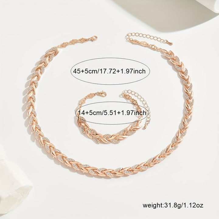 Elegant Fishtail Set with Glass and Gemstones 4