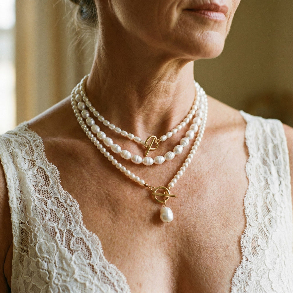Elegant Pearl Necklace 1