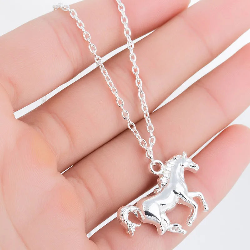 Lucky Running Horse Pendant Necklace Women Jewelry Cute Animal Horseshoe Horse Necklaces Mother's Day Accessories Wholesale 2025 11