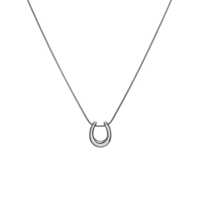 New Personality Design U Shape Horseshoe Pendant Necklace for Women Charm Stainless Steel Collarbone Chain Jewelry Gift Fastness 5