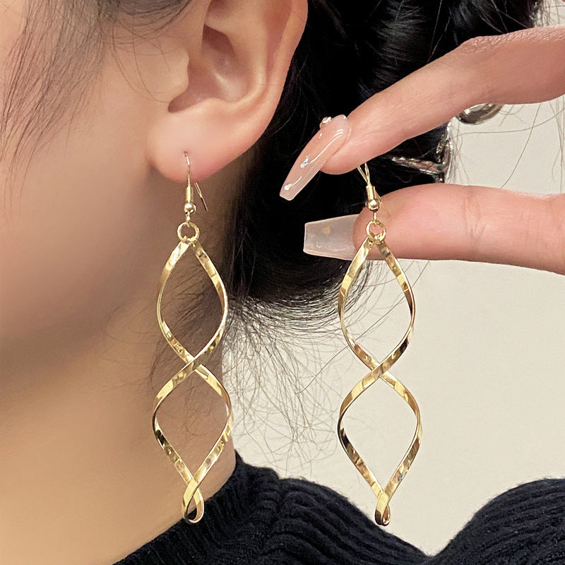 Spiral Dangle Earrings | Gold 1