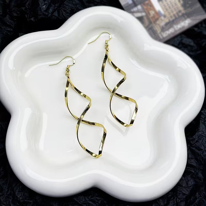 Spiral Dangle Earrings | Gold 2