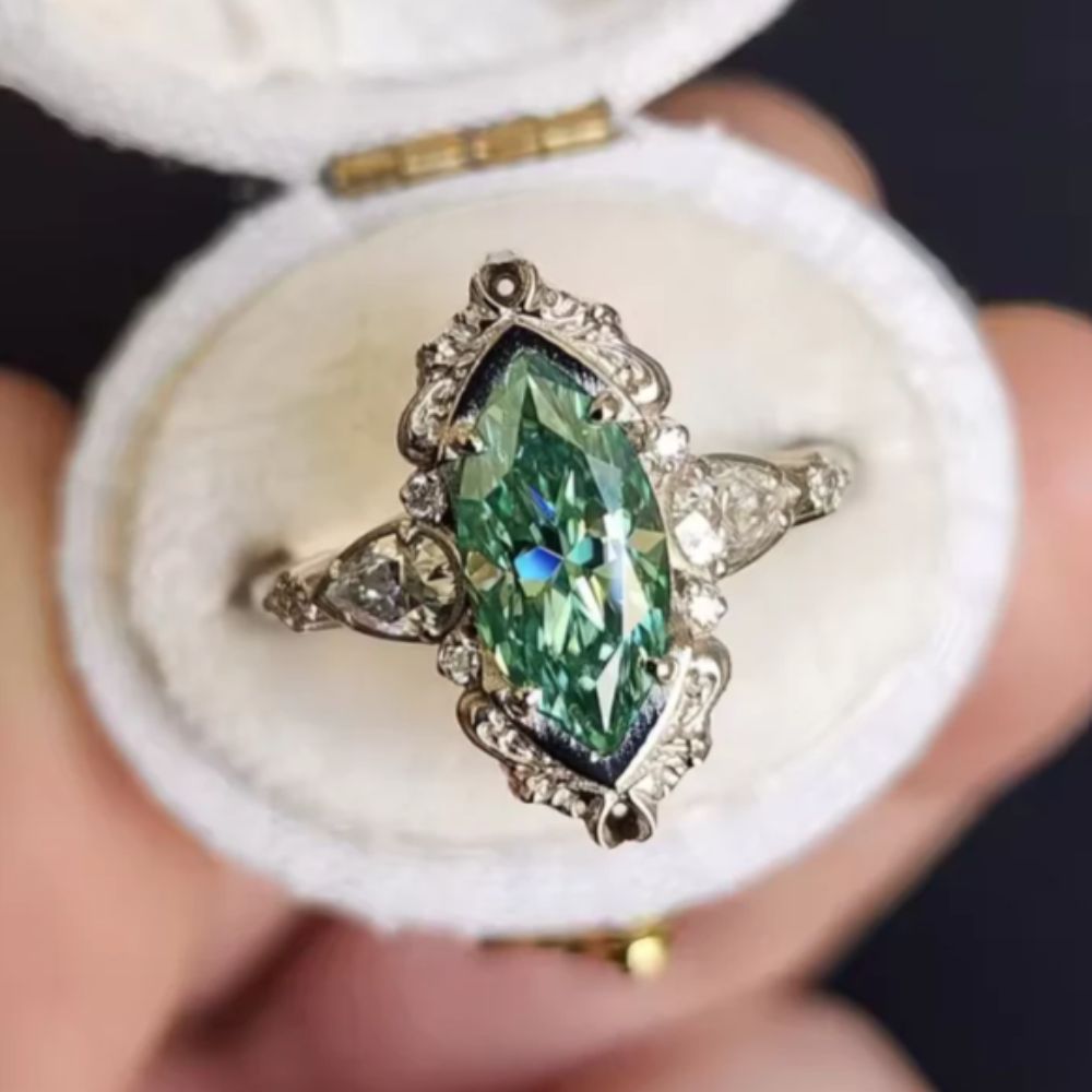 Vaelira Thornewyn Ring 0