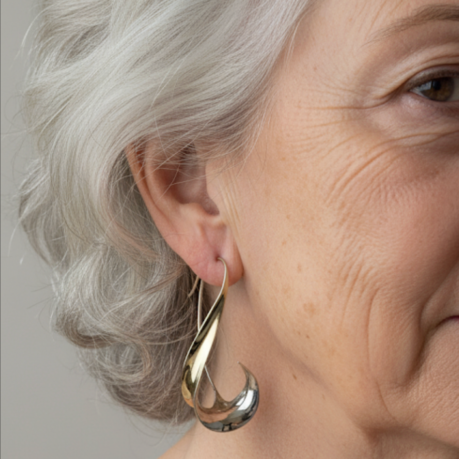 Vintage Dangling Golden Earrings 1