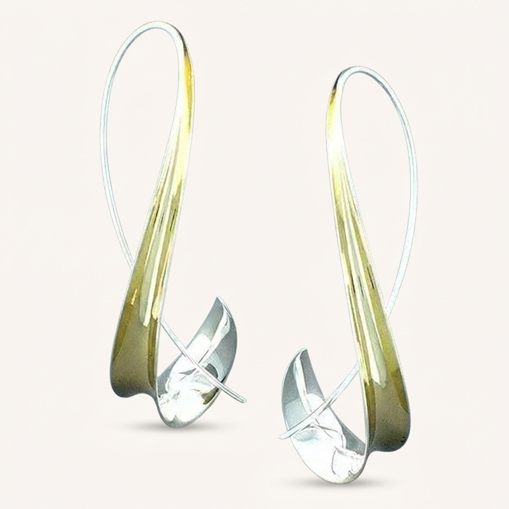 Vintage Dangling Golden Earrings 4