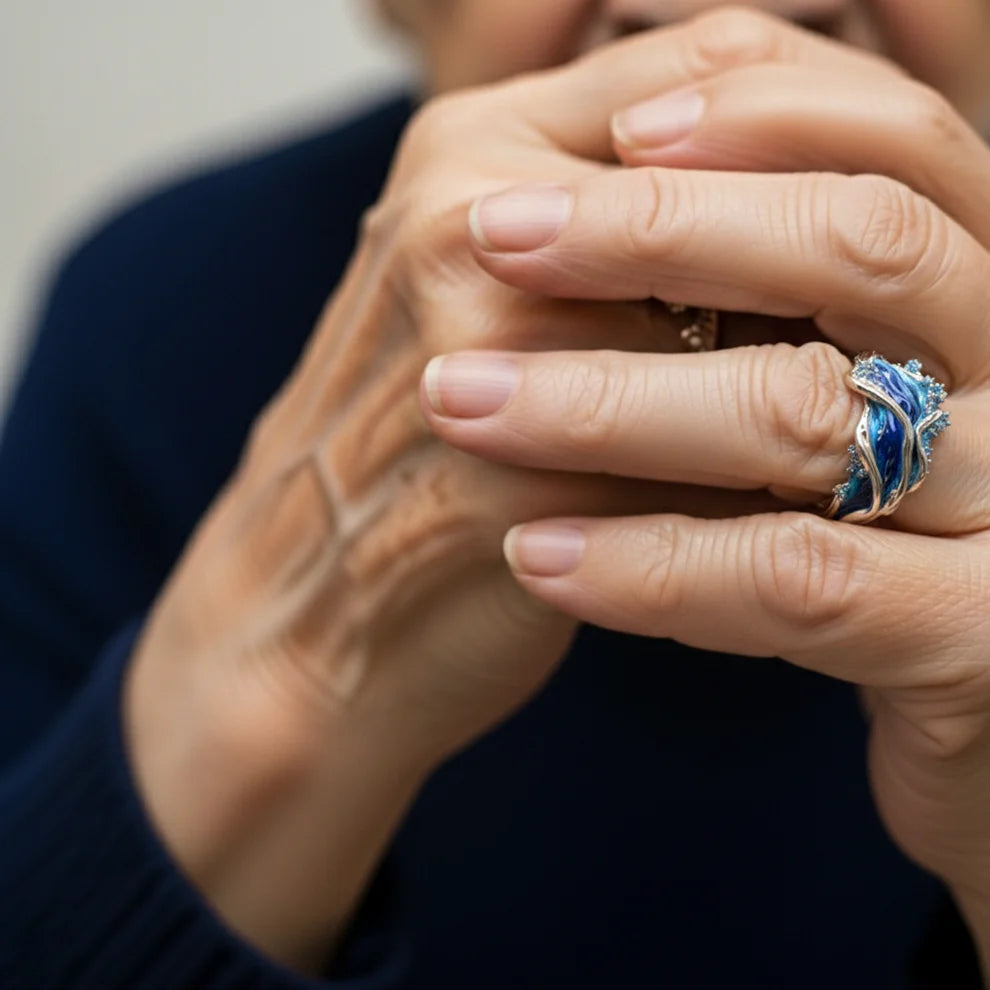 Vintage Gold Ring with Ocean Wave 2