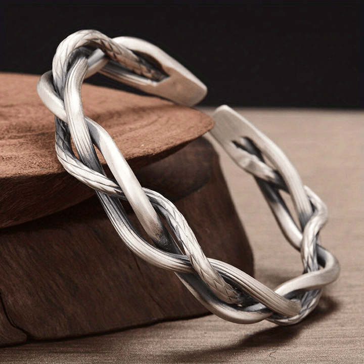 Vintage Hollow Wavy Bangle Twist Bracelet Jewelry 0