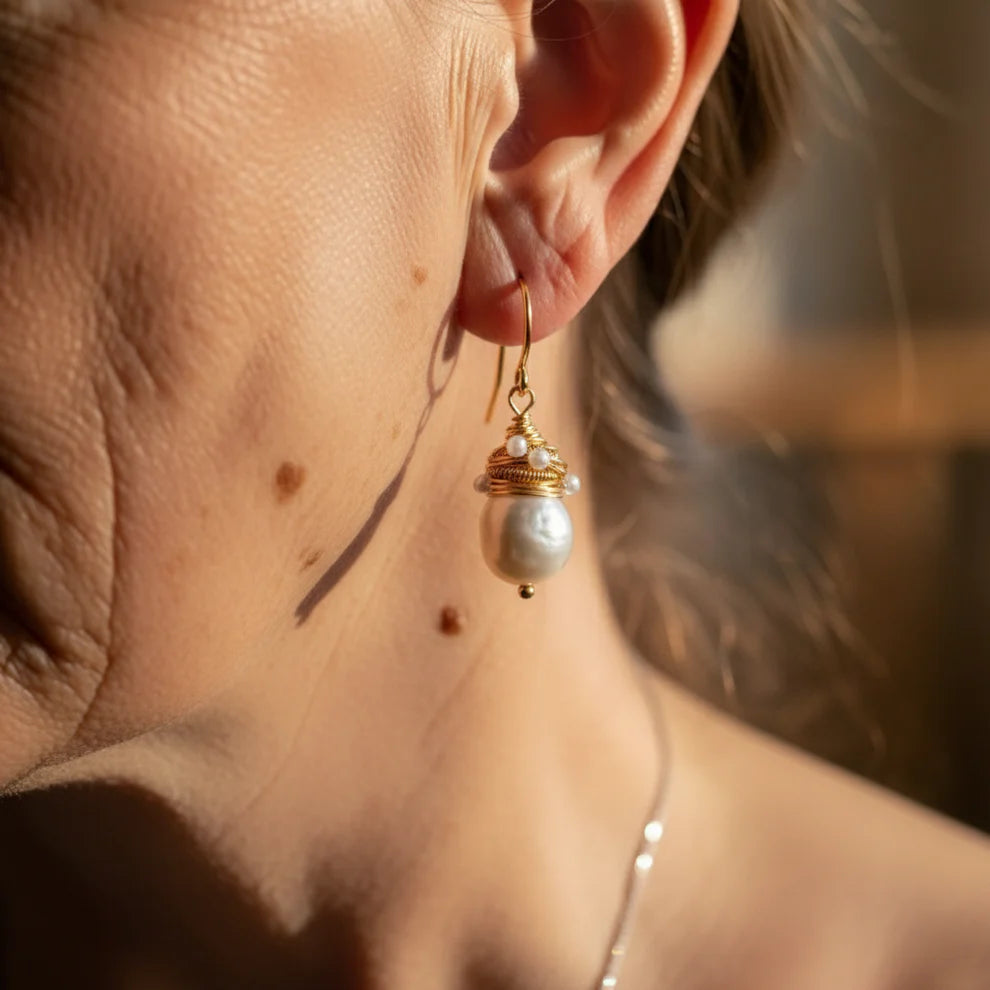 Vintage Pearl Earrings with Gold Wires 1