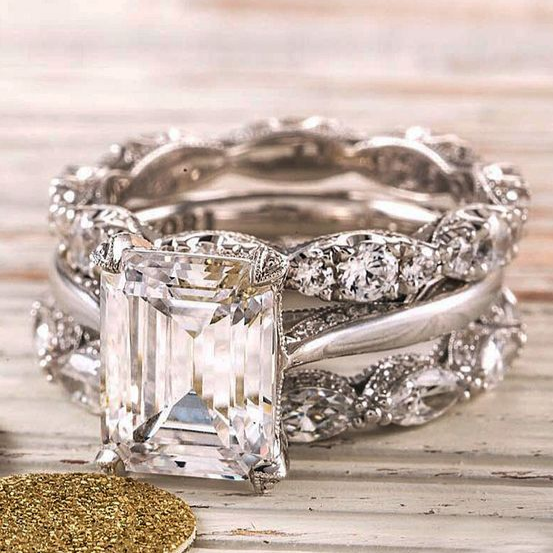 Vintage Silver Ring with Sparkling Layers 0